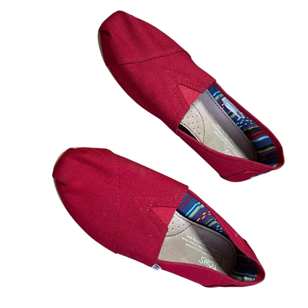 Toms Alpargates Red Canvas Flats Slip-On Canvas Loafers Comfort Cushion Easy on.